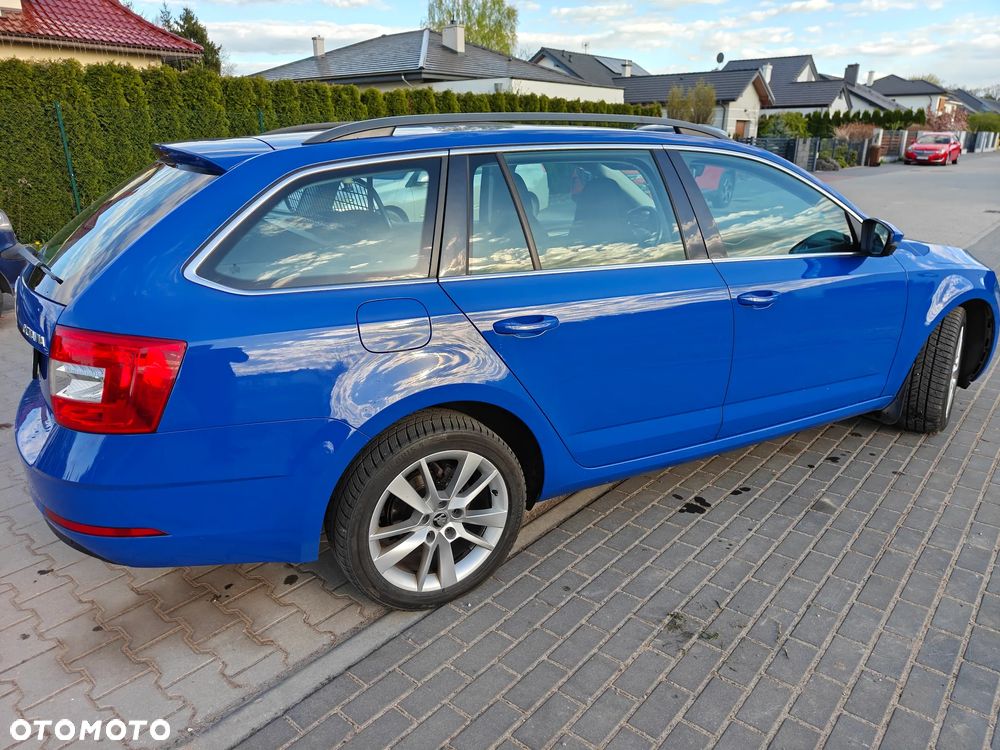 Skoda Octavia 1.6 TDI Style DSG - 8