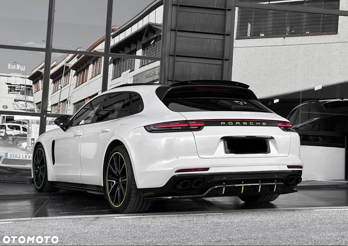 Porsche Panamera - 8