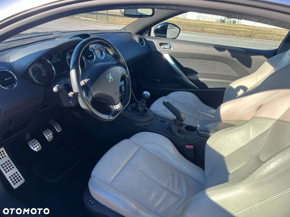 Peugeot RCZ - 7