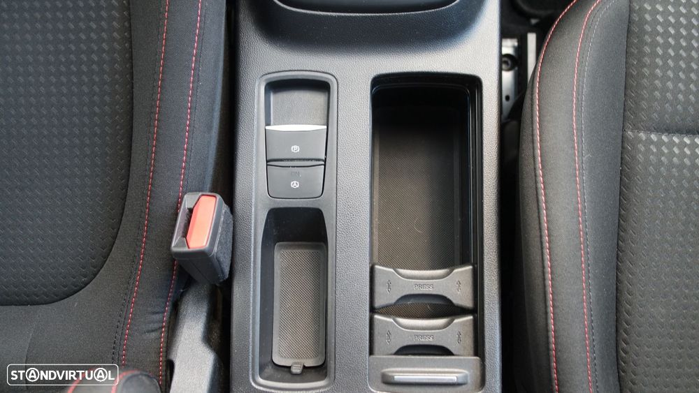 Ford Focus 1.0 EcoBoost ST-Line - 17