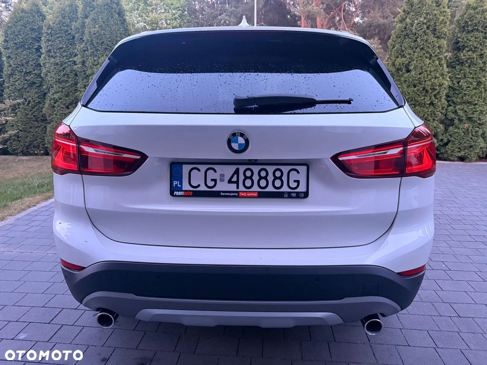 BMW X1 xDrive20d xLine sport - 16