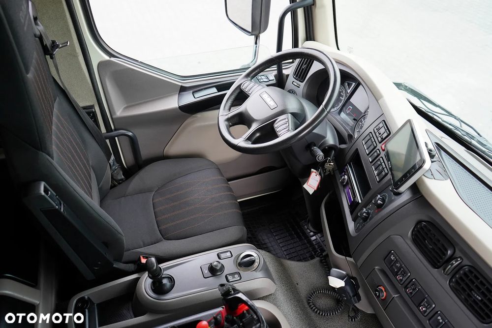 DAF / LF / 260 / ACC / E 6 / SKRZYNIOWY + HDS / PALFINGER PK 9002 / WYSIĘG 12 M / PILOT - 13