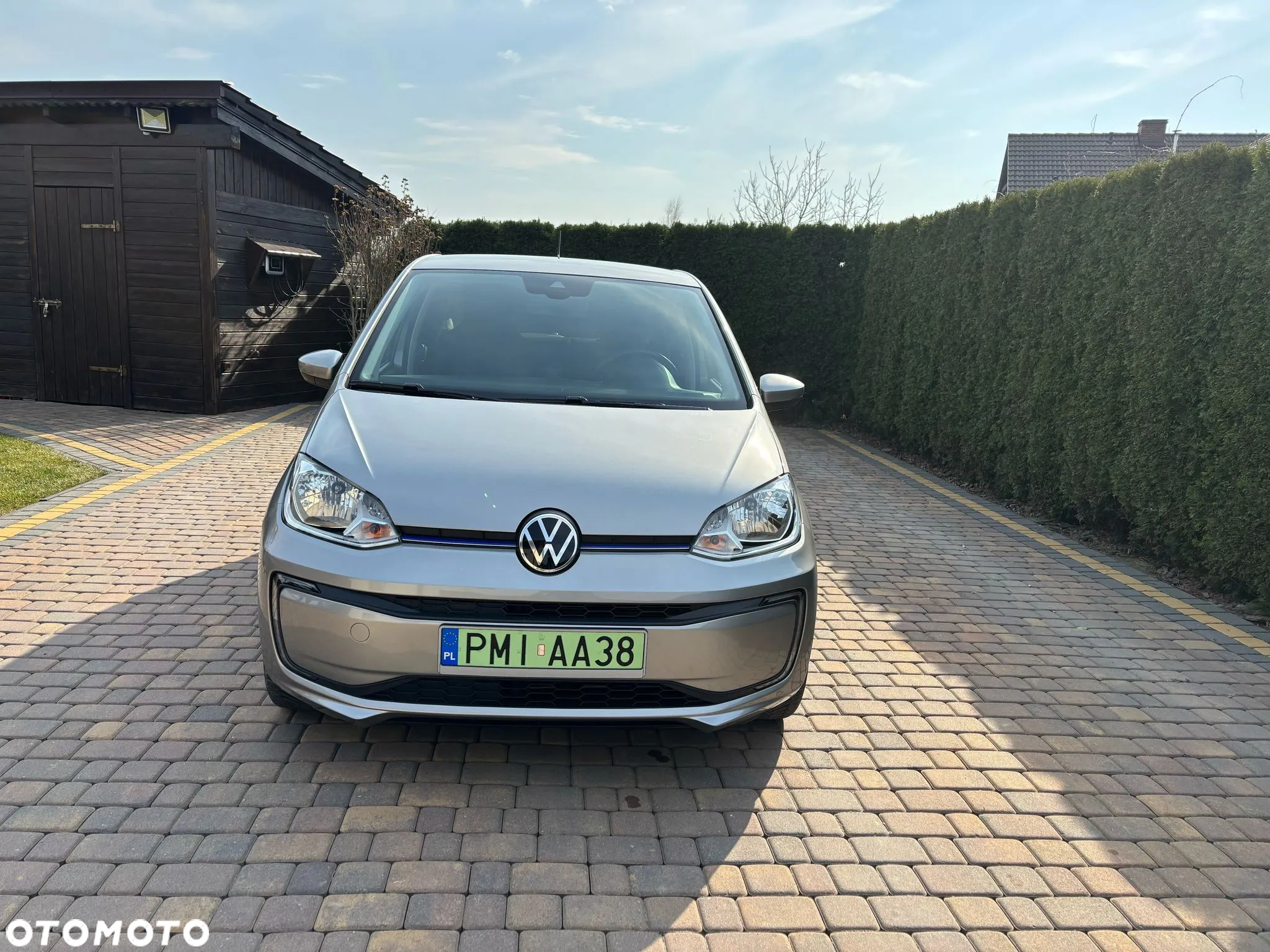Volkswagen up! e-up - 10