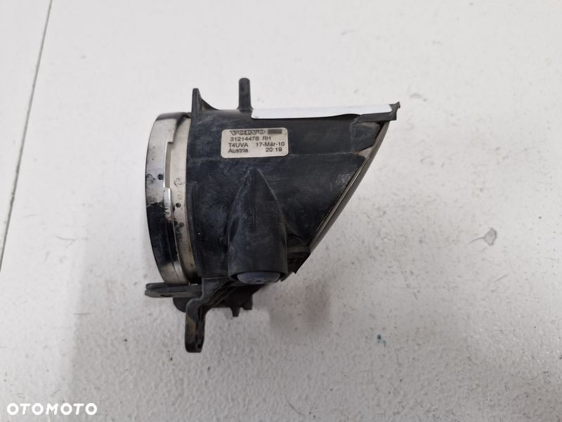 VOLVO XC70 2 II HALOGEN PRAWY PRZÓD LAMPA PRZECIWMGIELNA PRAWA PRZEDNIA 31214476 - 7