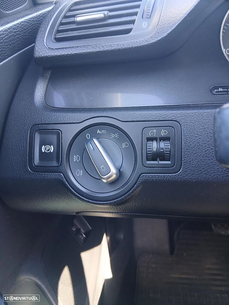 VW Passat 1.9 TDi Confortline - 7