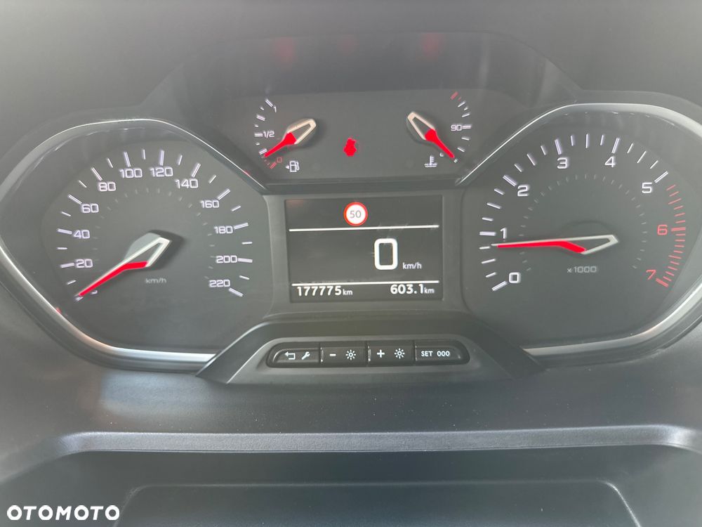 Peugeot Rifter Long 1.5 BlueHDI Active Pack S&S (7-os.) - 17