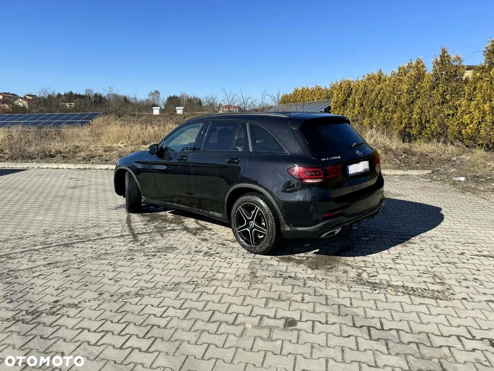 Mercedes-Benz GLC 200 d 4-Matic - 2