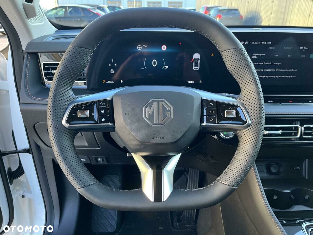 MG HS Hybrid+ - 19