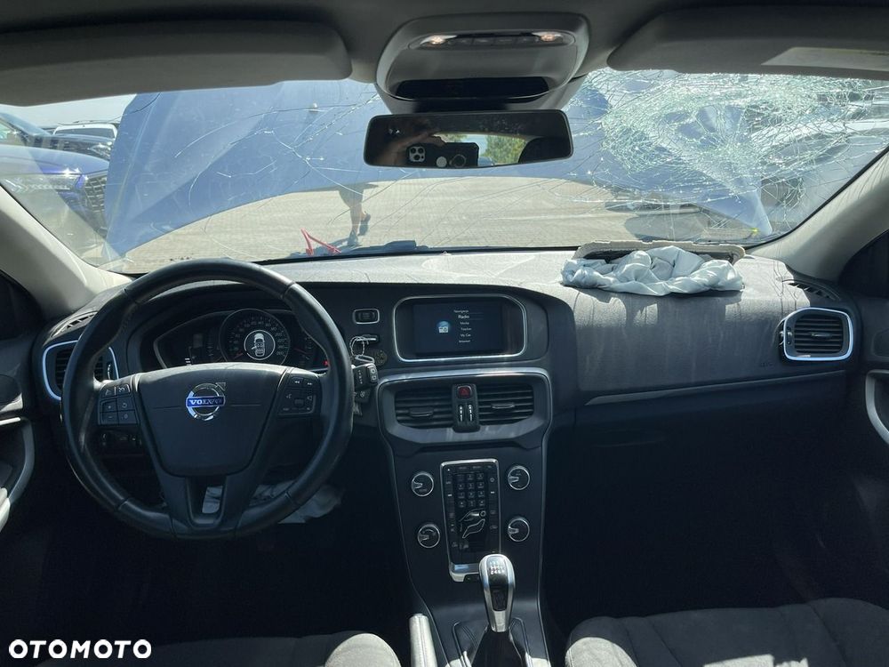 Volvo V40 D2 Kinetic - 9