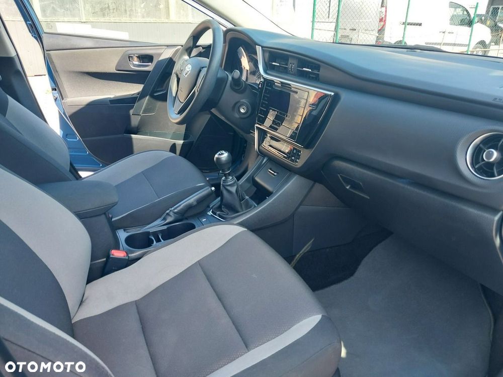 Toyota Auris 1.33 VVT-i Active - 13