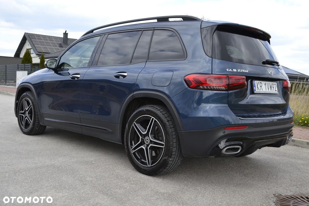 Mercedes-Benz GLB 220 d AMG Line 8G-DCT - 16