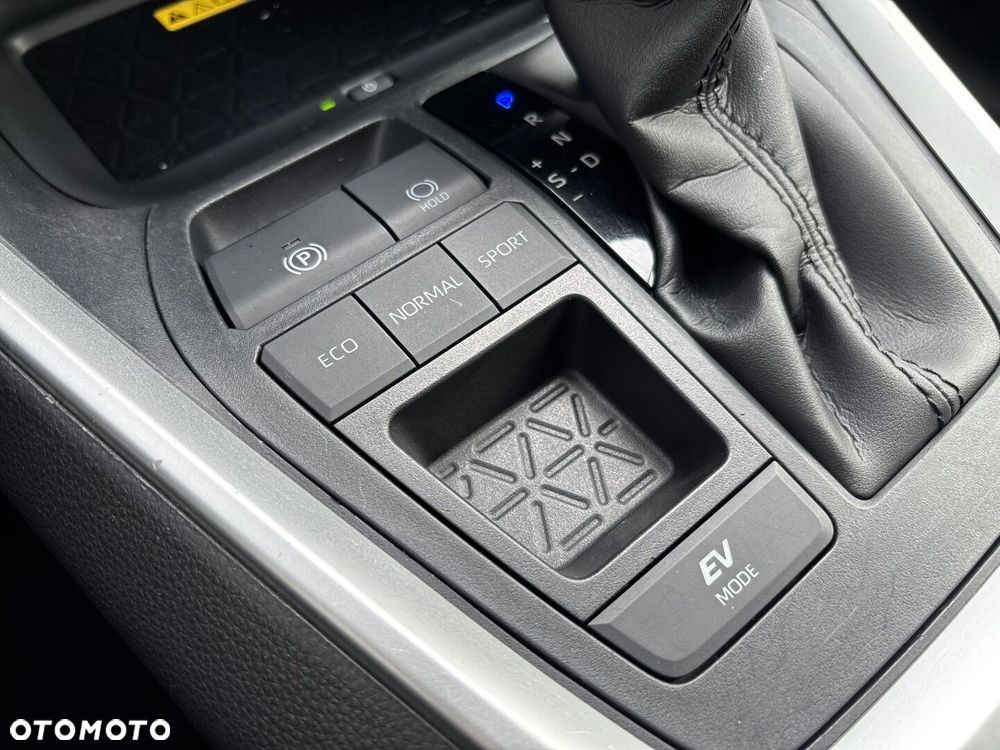 Toyota RAV4 - 24