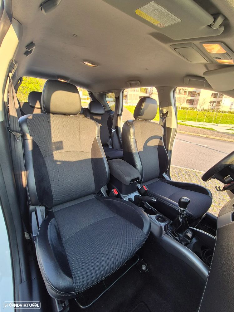 Mitsubishi Outlander 2.2 DI-D Instyle - 9