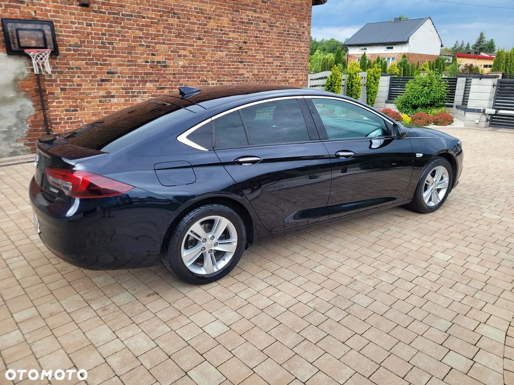 Opel Insignia 1.5 T Exclusive S&S - 9