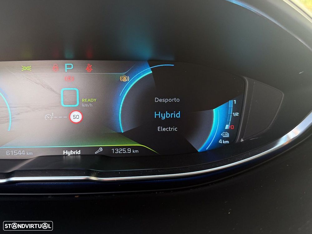 Peugeot 3008 1.6 Hybrid Allure e-EAT8 - 22