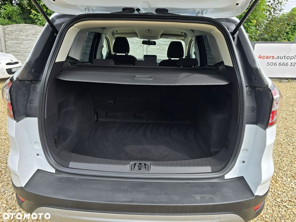 Ford Kuga - 25