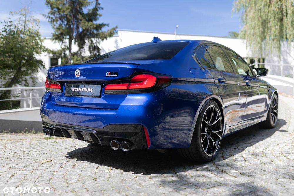 BMW M5 Competition - 10