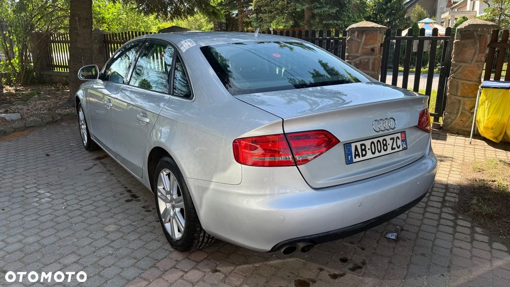 Audi A4 Limousine - 6