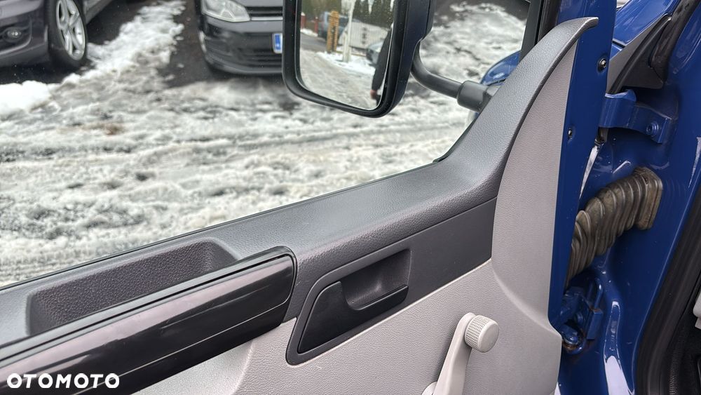 Volkswagen Transporter T5 - 10