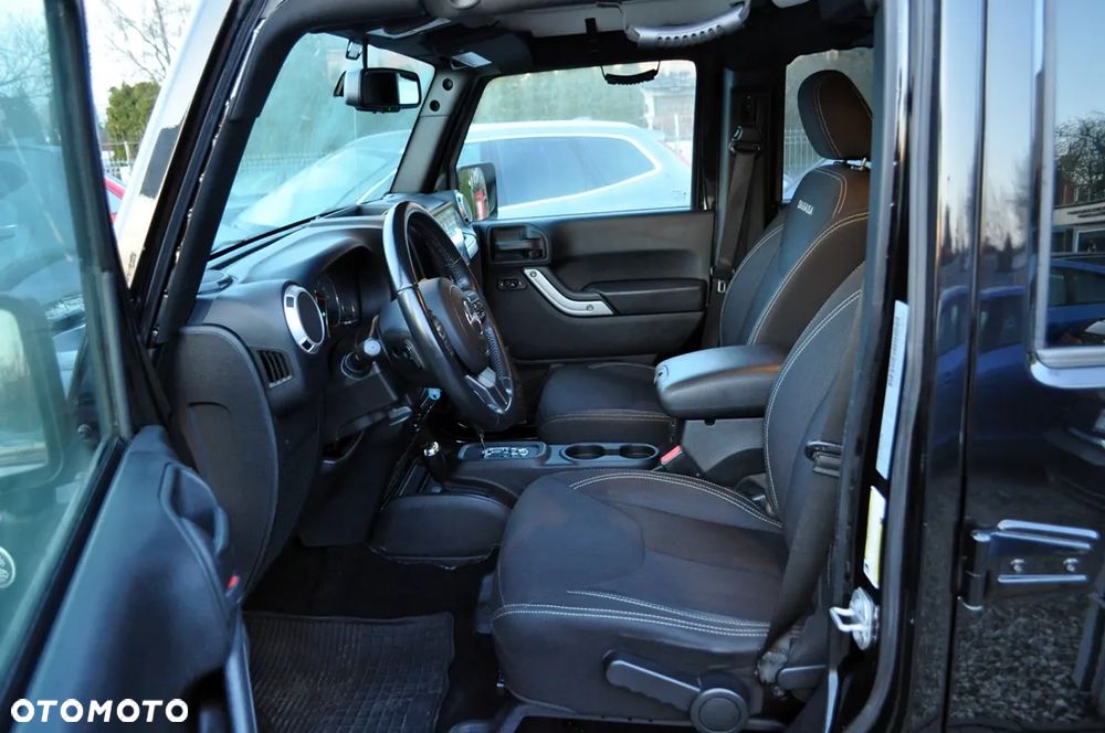 Jeep Wrangler 3.6 Unlim Sahara - 14