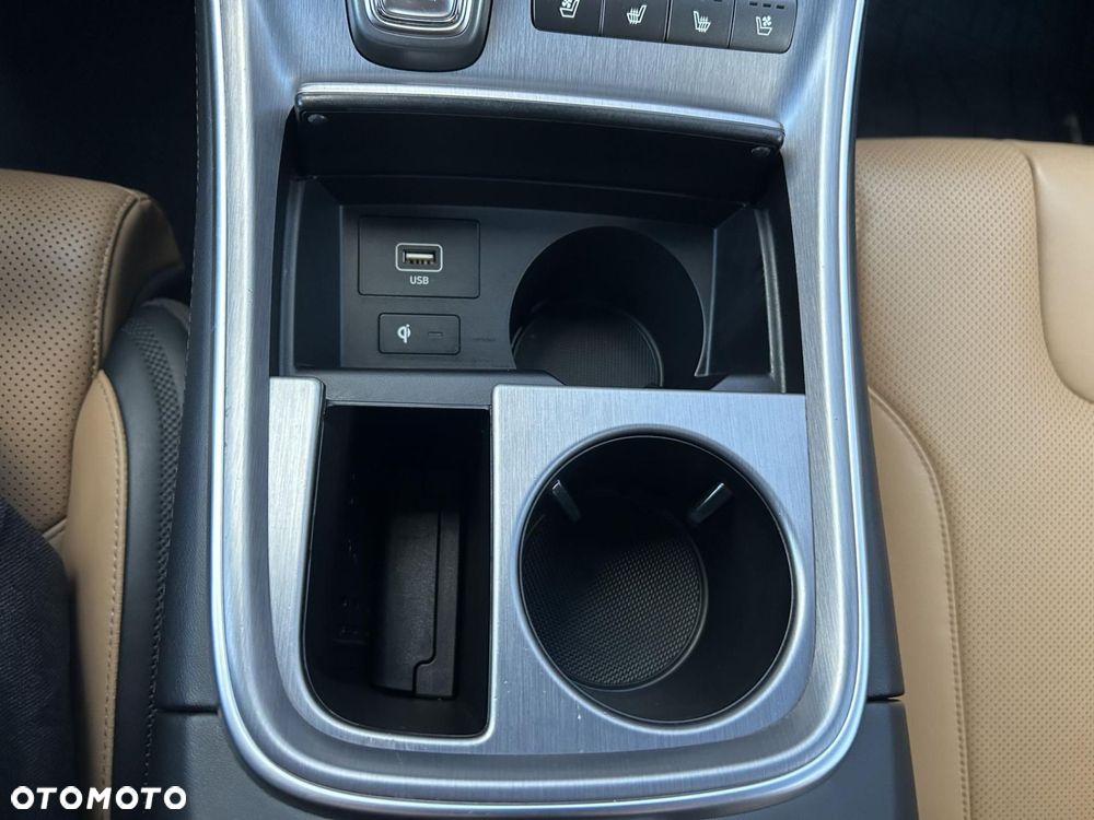 Hyundai Santa Fe - 33
