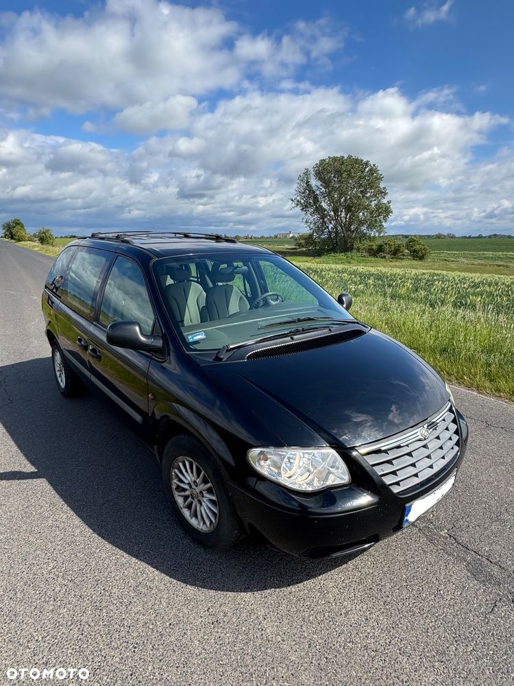 Chrysler Voyager 2.5 SE CRD - 2
