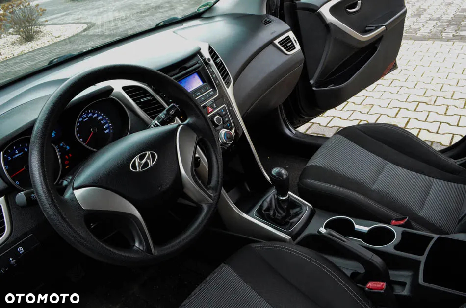 Hyundai i30 1.4 Comfort - 27