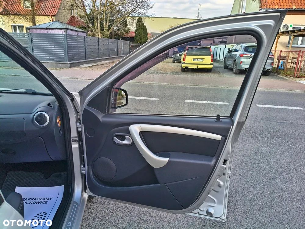 Dacia Logan 1.6 16V Laureate - 16