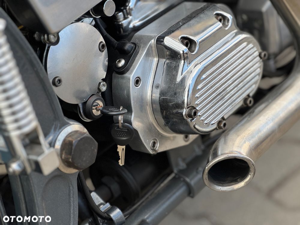 Harley-Davidson Softail Custom - 3