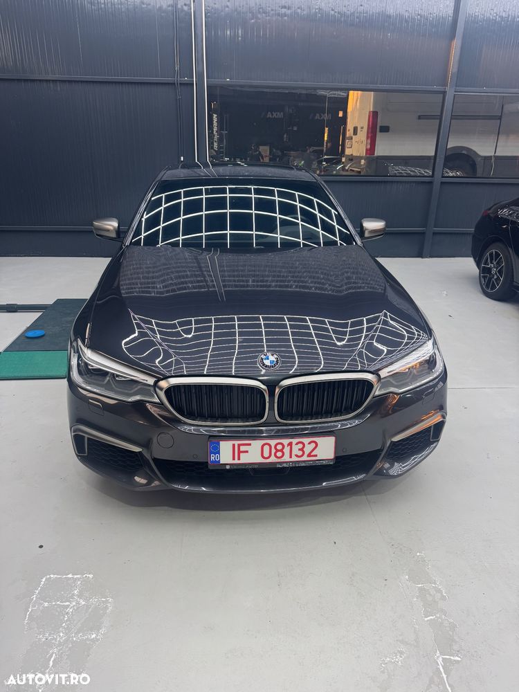 BMW Seria 5 550i xDrive Aut. - 10