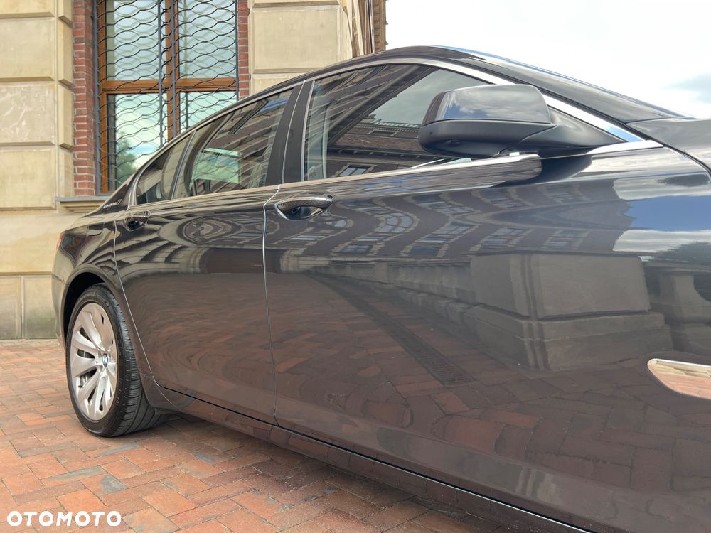 BMW Seria 7 - 16