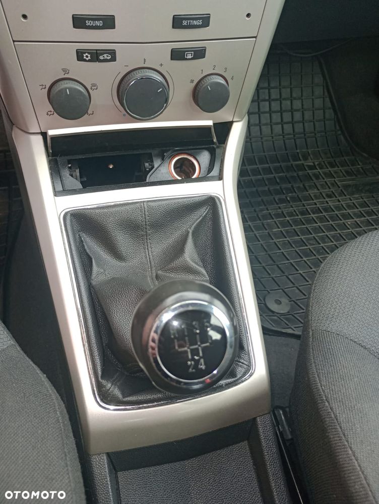 Opel Astra - 10