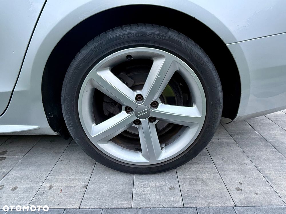Audi A4 Avant - 19