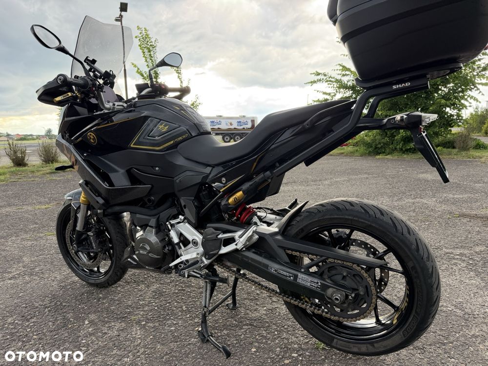 BMW XR - 7