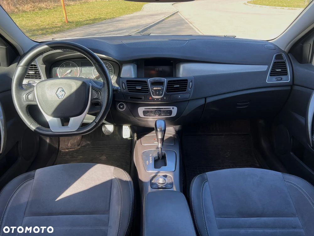 Renault Laguna 2.0 dCi Initiale ESM - 10