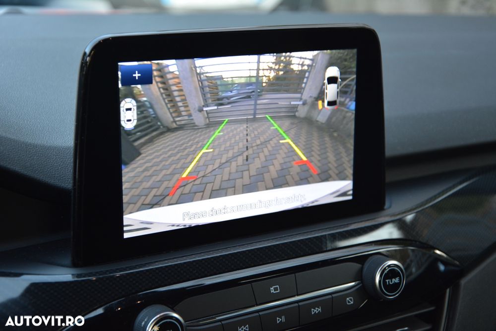 Ford Kuga 2.5 Duratec FHEV ST-LINE - 16