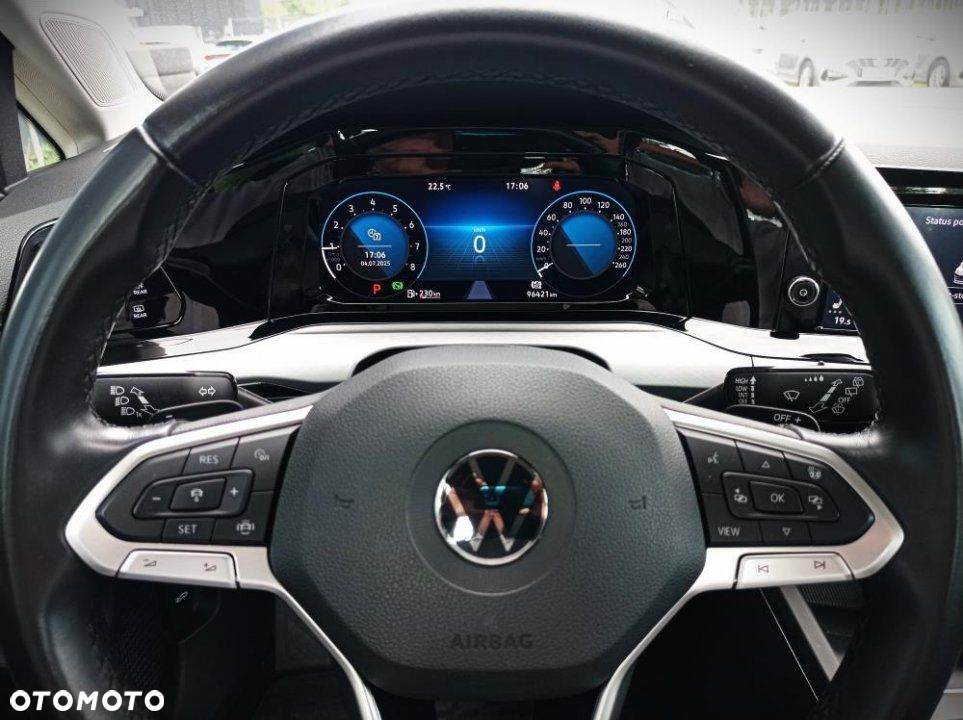 Volkswagen Golf - 17
