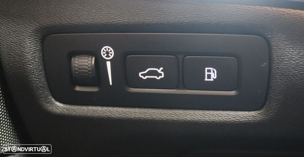 Volvo S90 2.0 T8 R-Design AWD Geartronic - 16