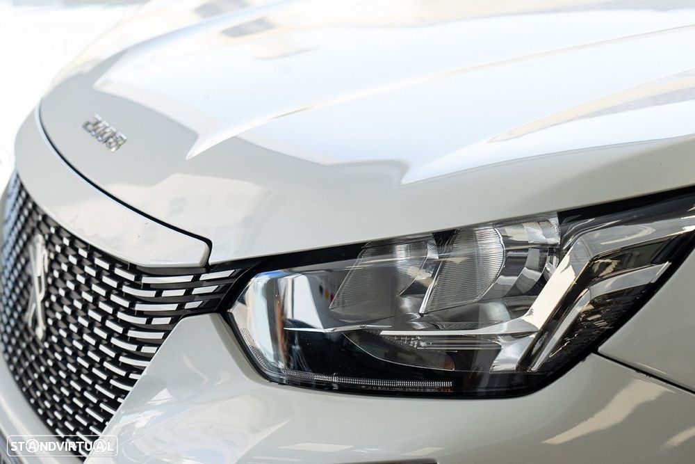 Peugeot e-2008 50 kWh Active - 3