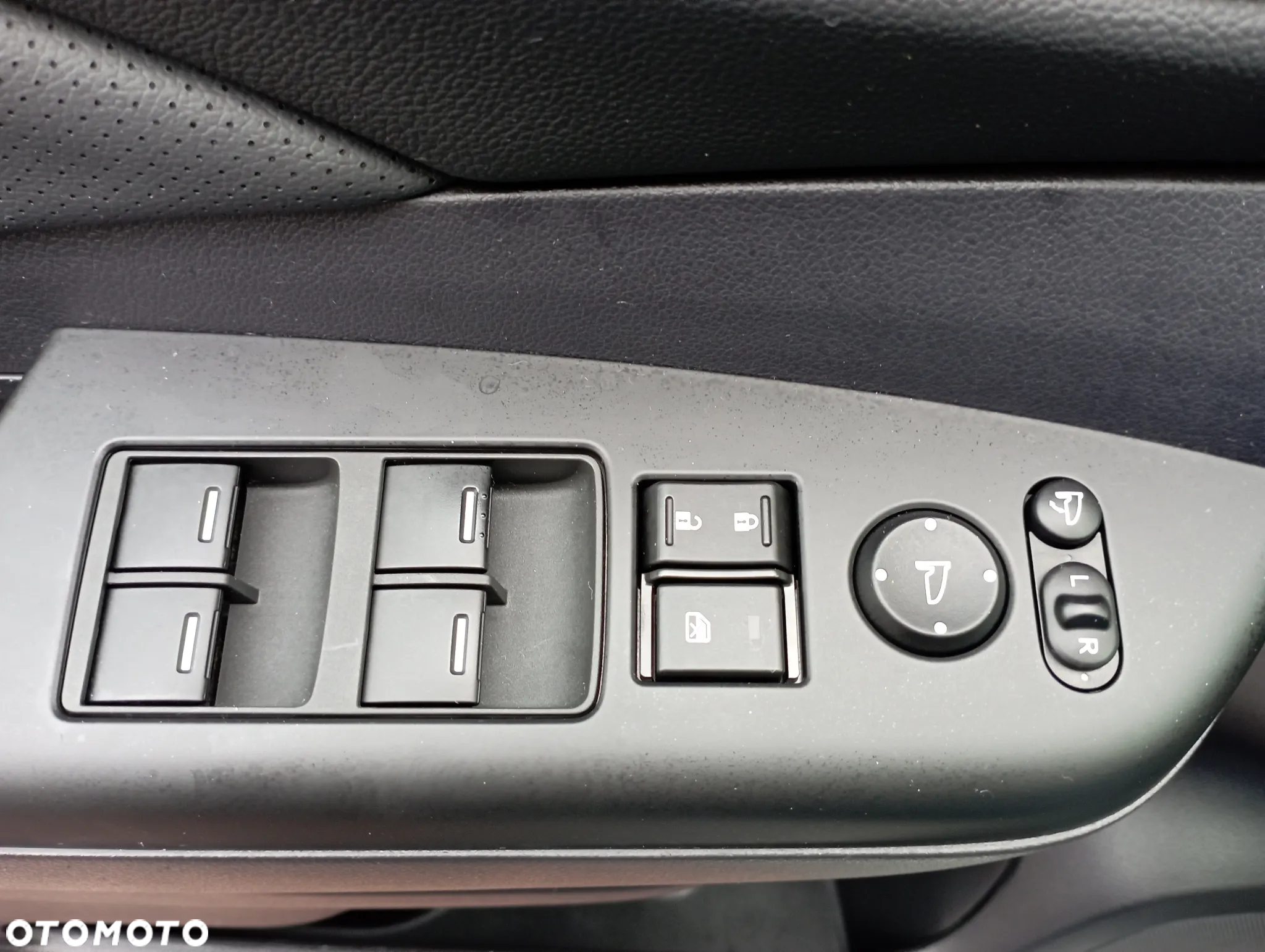 Honda CR-V 2.0 Executive - 26