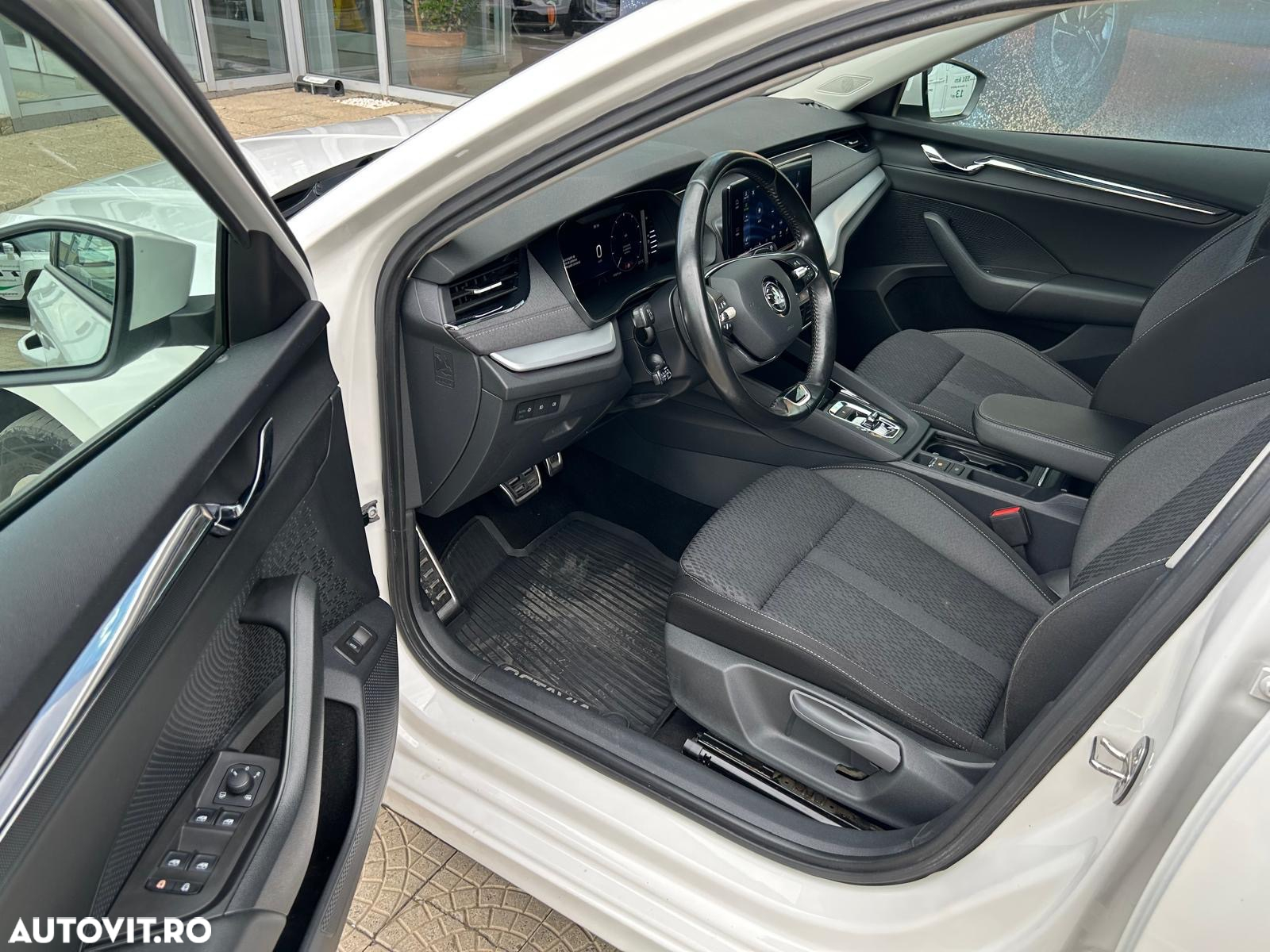Skoda Octavia 2.0 TDI DSG Style - 21