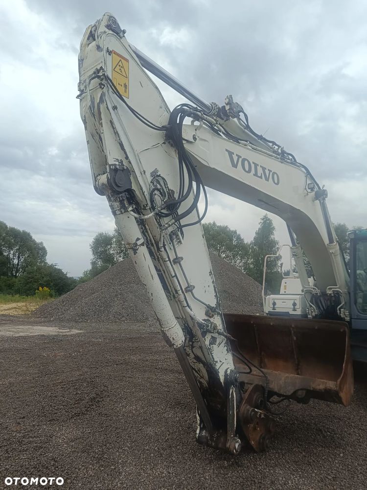Volvo EC240C - 15
