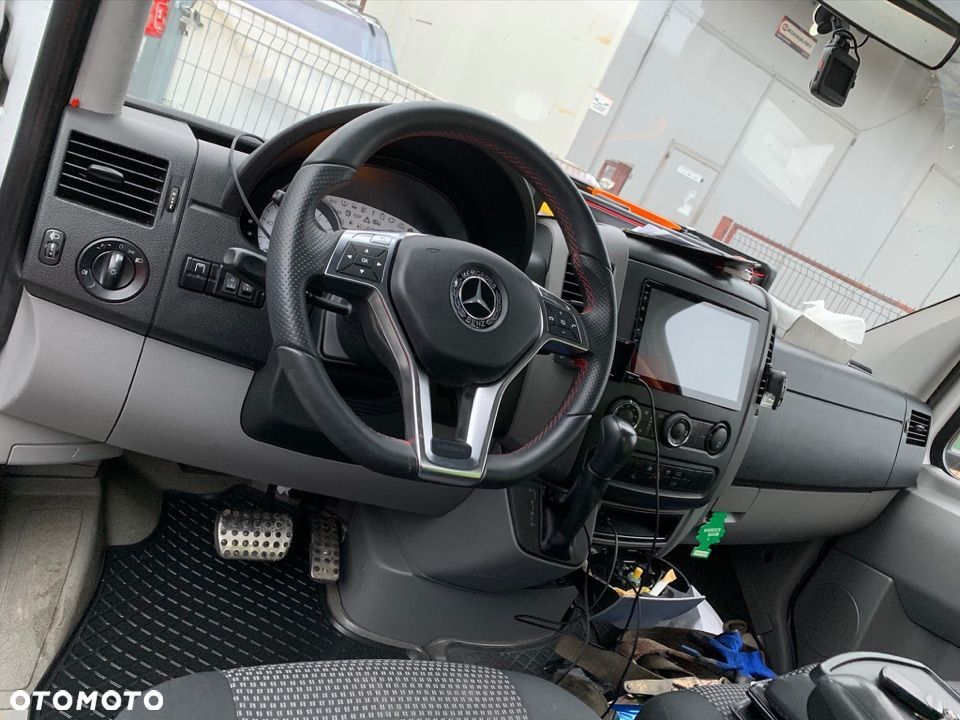 Sprinter 906 crafter  konsola deska kokpit przekładka Anglika - 1