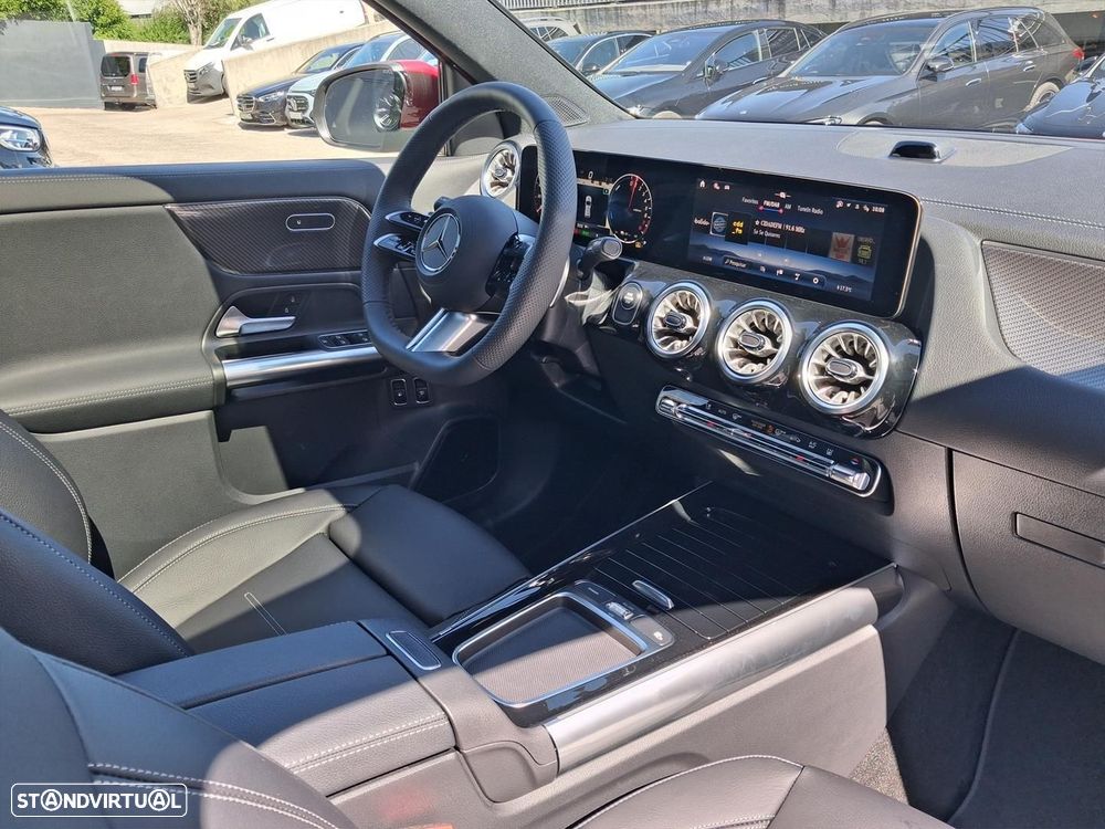Mercedes-Benz GLA 250 e AMG Line - 17