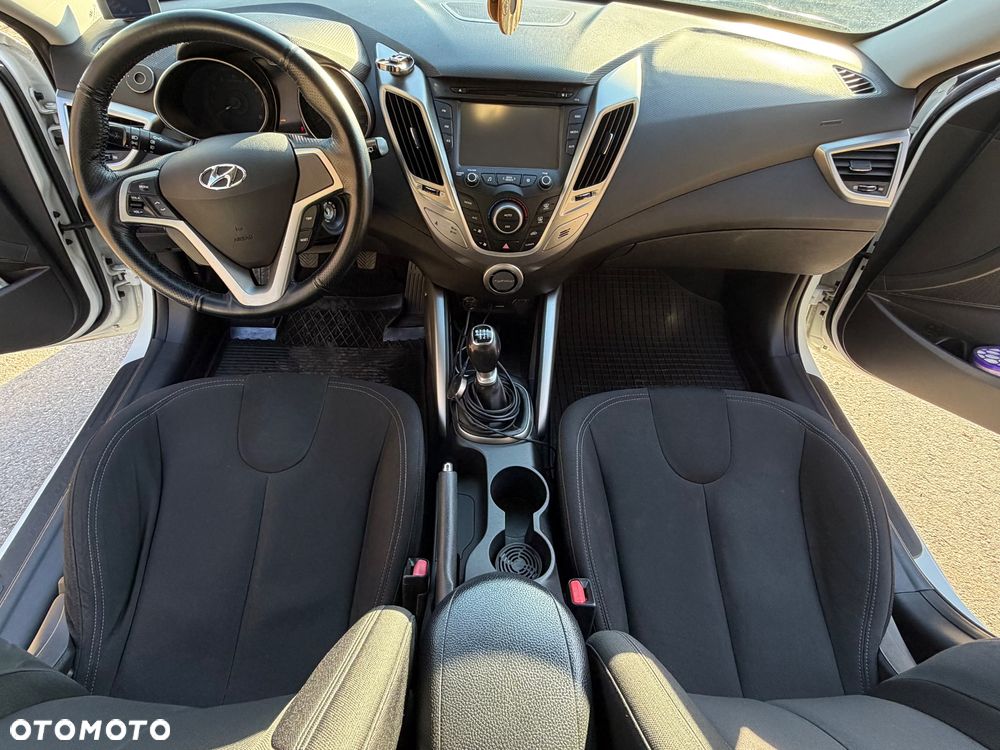 Hyundai Veloster 1.6 GDI Comfort - 7
