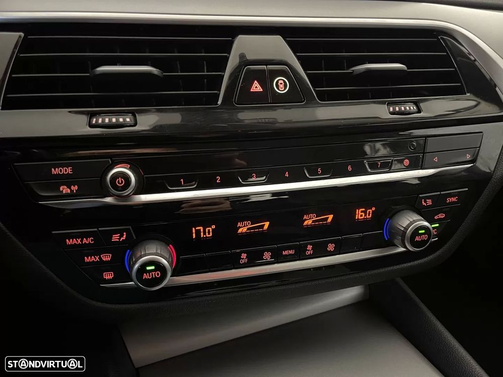 BMW 520 d Auto - 34
