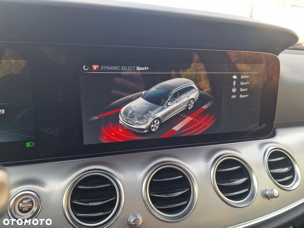 Mercedes-Benz Klasa E 220 d 4Matic 9G-TRONIC AMG Line - 30