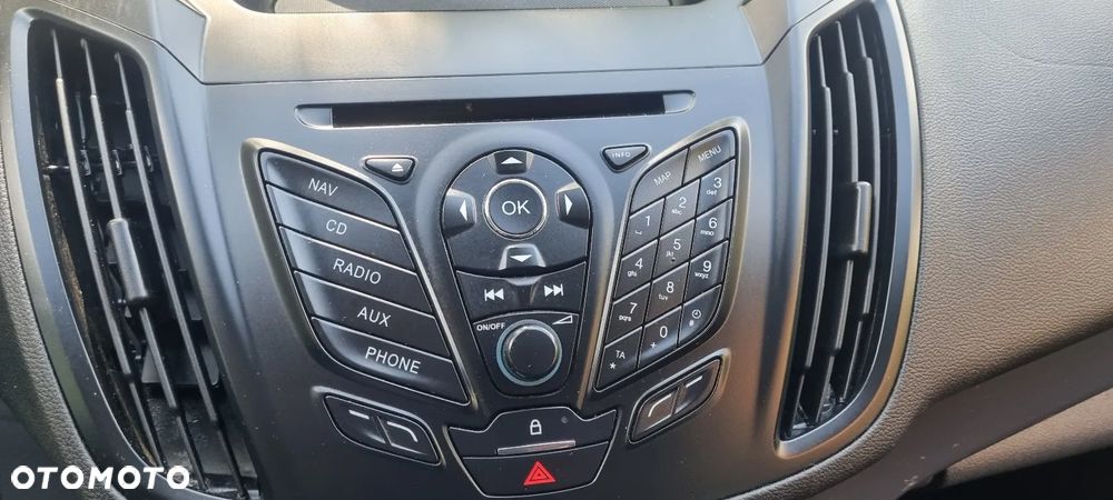 Ford Kuga 2.0 TDCi 4x4 Titanium - 27