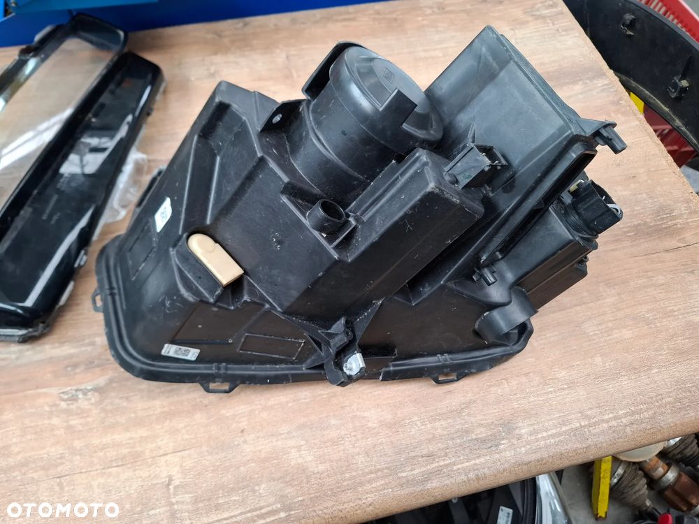 C3 AIRCROSS LIFT LAMPA PRAWA PRZEDNIA - 5