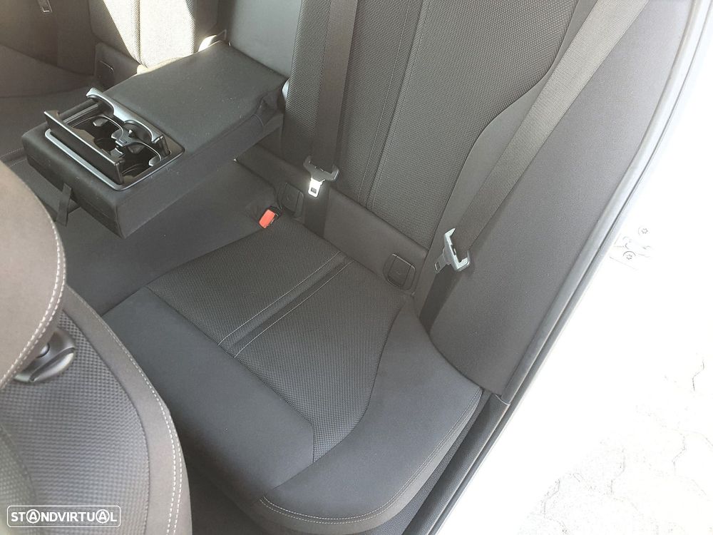 BMW 116 d EfficientDynamics Edition Sport Line - 38